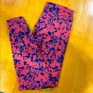 Navy and pink size 8 lululemon leggings